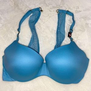 Victoria’s Secret bra, baby blue, 32C - never worn!